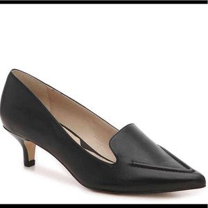 Adrienne Vittadini 8M Leather Kitten Heels Black